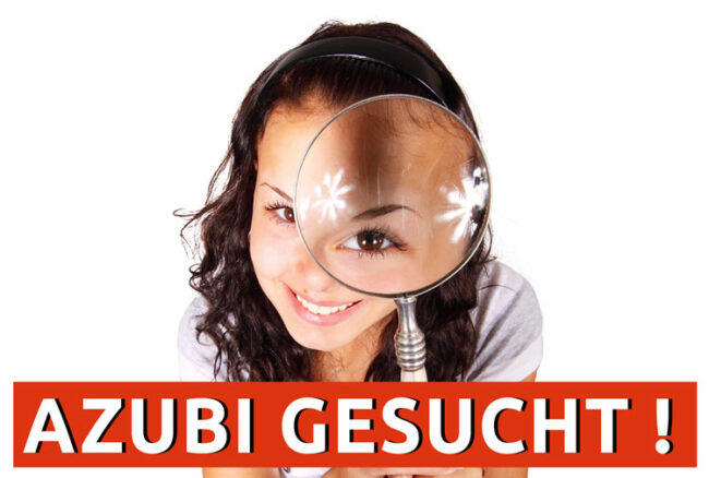 Frau mit Lupe und Schrift Azubi gesucht